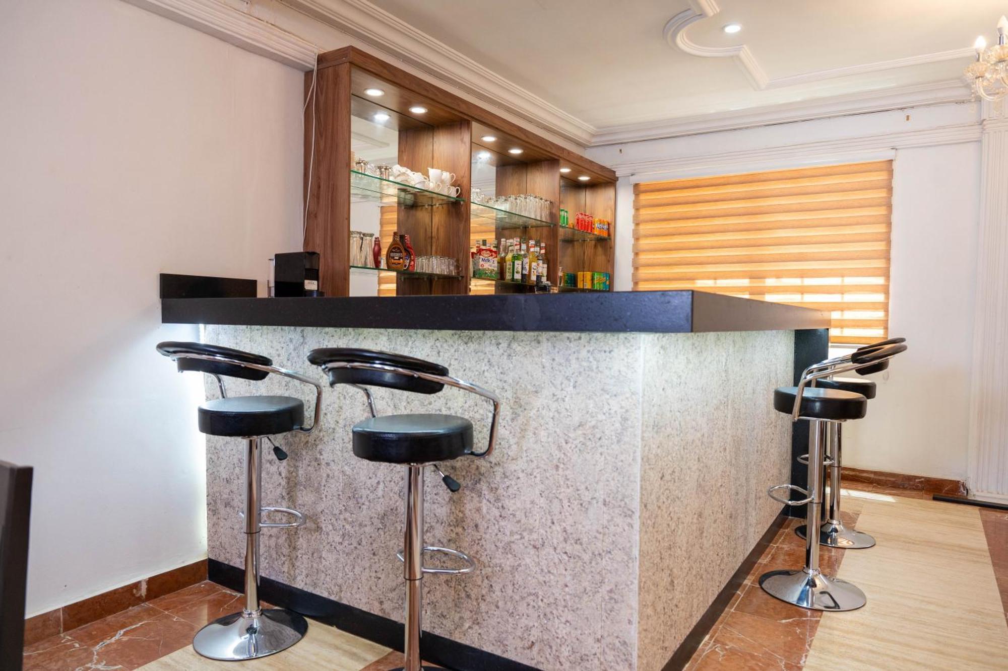 Adonai Hotel Tema Εξωτερικό φωτογραφία