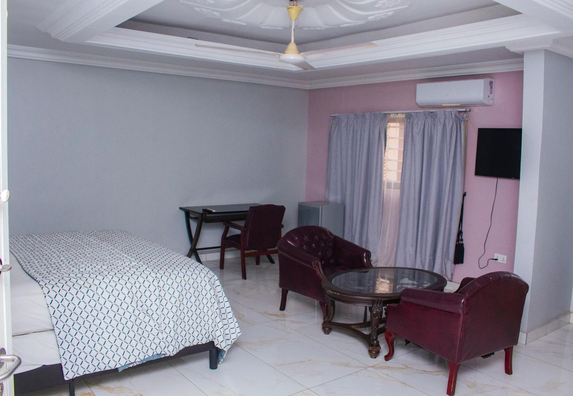 Adonai Hotel Tema Εξωτερικό φωτογραφία